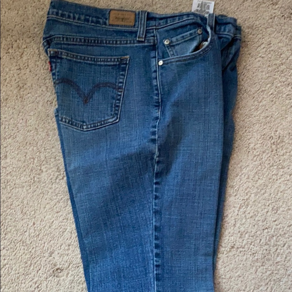 Levi’s Straight Leg Jean